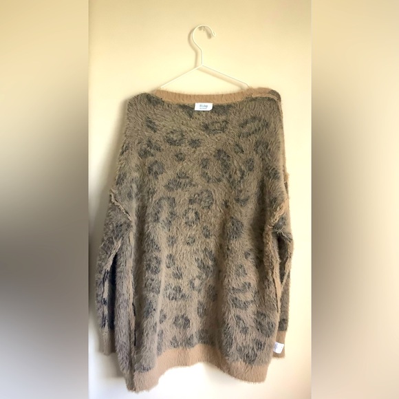 Bluivy S/M Oversized Cardigan - Picture 7 of 8